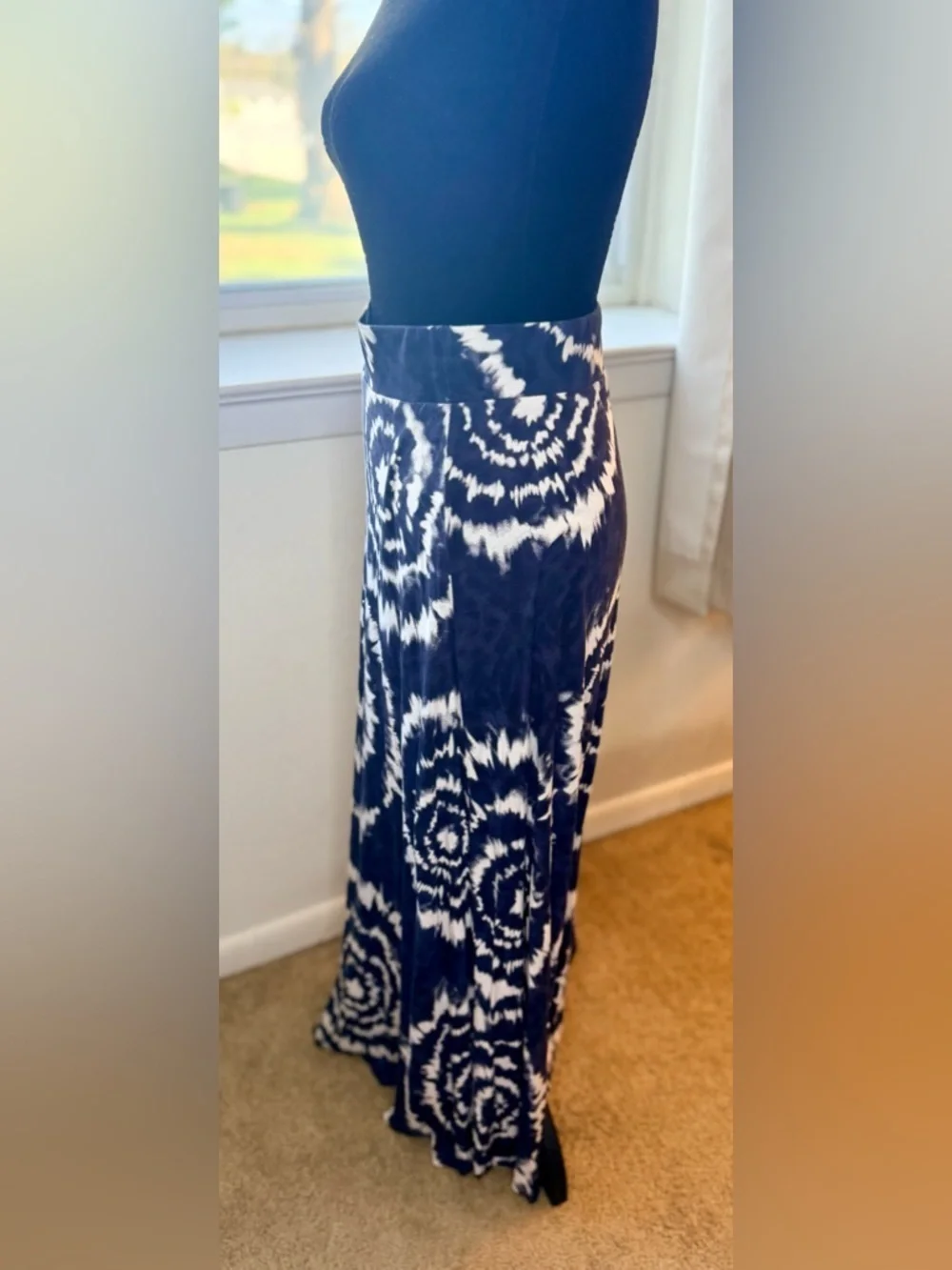 Vintage INC tie dye maxi skirt boho festival  elastic waist comfortable chic Sm